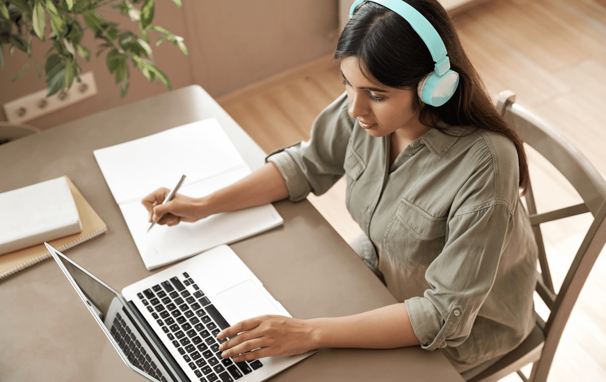 teen girl writing